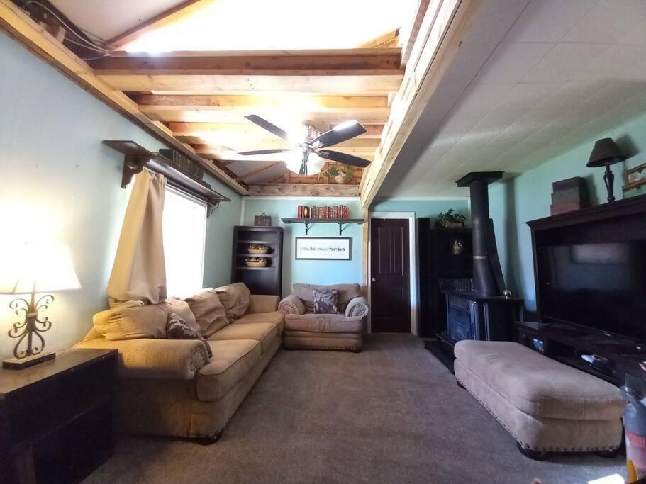 The Goulding Cottage And Farm - 4 Beds, 3 Baths Henrieville Eksteriør bilde